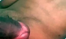 Video amateur gay de un hombre peruano y brasileño masturbándose