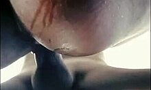 Milf Ebony mengambil seks kasar dalam video HD
