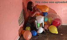 Tilfredsstill fetisjen din med ballongpopping i HD