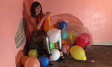 Befriedige deinen Fetisch mit Luftballon-Poppen in HD
