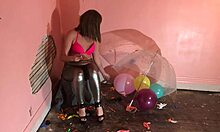 Befriedige deinen Fetisch mit Luftballon-Poppen in HD