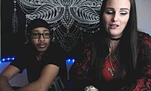 Old school camgirls vlog: Cuckolding og amatørporno med busty tatoverte elskerinne Alace Amory