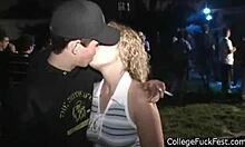Домашняя студенческая секс-лента с подростковой шлюхой, пойманной на месте преступления